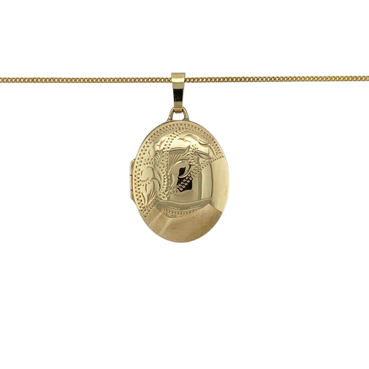 Add a timeless and sentimental piece to your jewellery collection with this pre-owned 9ct yellow gold patterned oval locket pendant on an 18" fine curb chain necklace, combining classic design with personal meaning—perfect for everyday wear or as a thoughtful gift.
Design: The necklace features a traditional oval locket with a patterned finish, suspended from a fine curb chain for a delicate and elegant look.