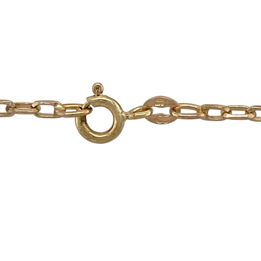 Add timeless versatility to your jewellery collection with this pre-owned 9ct yellow gold belcher chain, featuring a classic long length and refined design—perfect for everyday wear or layering.
Design: The chain features traditional belcher links with a smooth, rounded profile, offering a clean and classic look that suits any style.
Material: Made from 9ct yellow gold, the polished finish enhances the warm tone of the metal, giving a bright and elegant appearance.