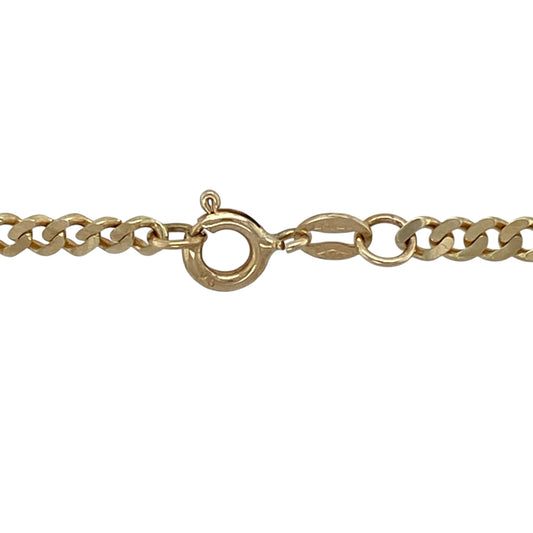 Add timeless versatility to your jewellery collection with this pre-owned 9ct yellow gold curb chain, featuring a classic design and polished finish—perfect for everyday wear or layering.
Design: The chain features traditional curb links with a smooth, flat profile that sits comfortably and reflects the light with a clean, polished look.
Material: Made from 9ct yellow gold, the warm tone enhances its classic appeal and makes it easy to pair with other pieces.
