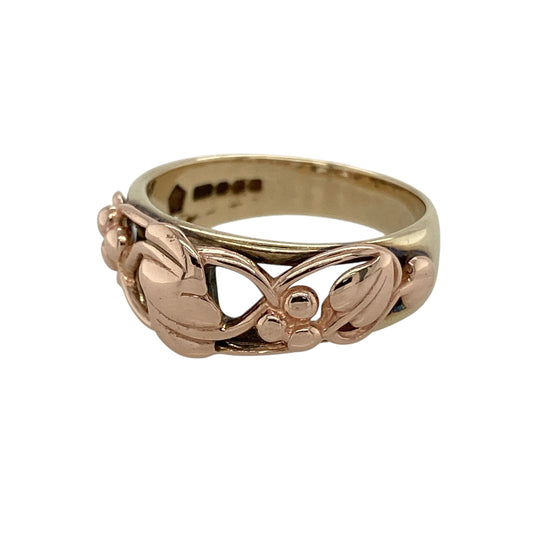 Add meaningful elegance to your jewellery collection with this pre-owned 9ct yellow and rose gold Tree of Life ring, featuring iconic symbolism and a bold design—perfect for everyday wear or thoughtful gifting.
Design: The ring showcases the Tree of Life motif, symbolising growth, strength, and connection, with intricate detailing that creates a striking and eye-catching look.