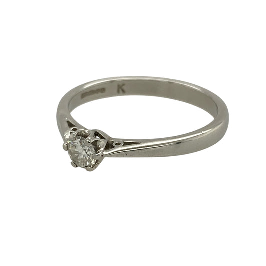 Add timeless elegance to your jewellery collection with this pre-owned platinum diamond solitaire ring, featuring a classic design with refined brilliance—perfect for everyday wear or special occasions.
Design: The ring showcases a single brilliant-cut diamond of approximately 0.25ct, offering a clean and sophisticated look with eye-catching sparkle.
Material: Made from platinum, the naturally bright finish enhances the brilliance of the diamond while providing a durable and premium feel.