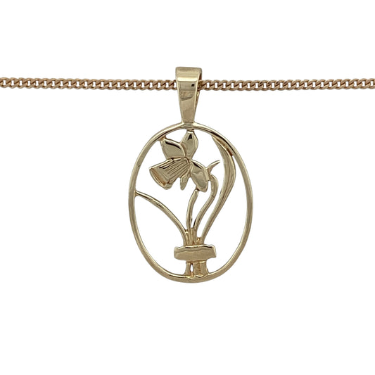 Celebrate Welsh heritage and natural beauty with this pre-owned 9ct yellow gold Welsh daffodil oval pendant on a curb chain necklace—an elegant and meaningful piece with timeless appeal.
Design: The necklace features an oval pendant measuring approximately 2.7cm in length including the bail, showcasing a detailed daffodil motif—an iconic national symbol of Wales—paired with a classic 16" curb chain.