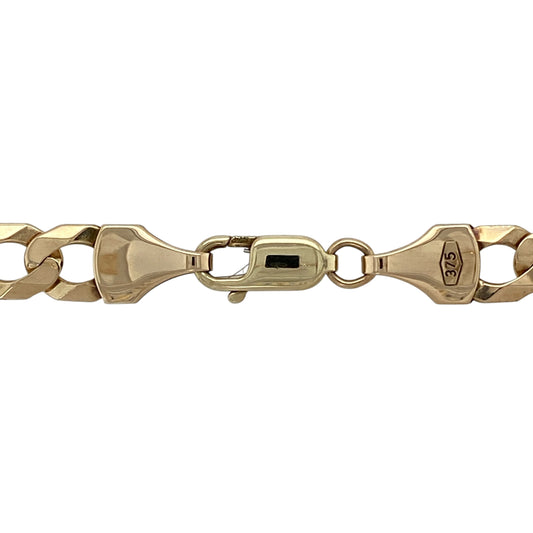 Make a powerful statement with this pre-owned 9ct yellow gold curb chain—an impressive piece with bold presence and timeless appeal.
Design: The chain features a substantial 7mm wide curb link design, creating a strong and structured look with smooth, interlocking links that sit comfortably against the skin.
Material: Made from 9-carat yellow gold, the polished finish enhances the rich, warm tone of the metal while adding a bright, reflective shine.