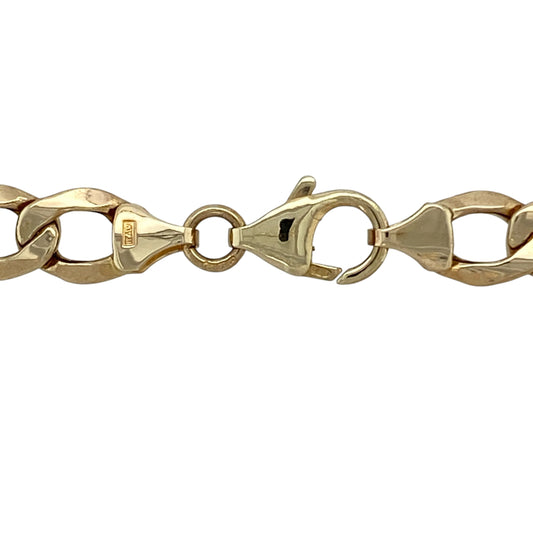 Bring bold style and classic appeal to your collection with this pre-owned 9ct yellow gold semi hollow curb chain, featuring a substantial look with everyday versatility—perfect for making a statement or elevating any outfit.
Design: The chain features a traditional curb link pattern with a wide 7mm profile, offering a strong and eye-catching appearance with smooth, interlocking links.
Material: Made from 9-carat yellow gold, the polished finish enhances the bold design, creating a rich and timeless look.