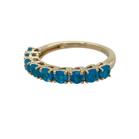 Add a touch of vibrant colour to your jewellery collection with this pre-owned 9ct yellow gold blue stone set band ring, featuring a classic multi-stone design with timeless everyday appeal—perfect for stacking, special occasions, or elegant daily wear.
Design: The ring features a row of sparkling blue stones, each measuring approximately 3mm in diameter, creating a refined and eye-catching band design with rich colour and subtle brilliance.
