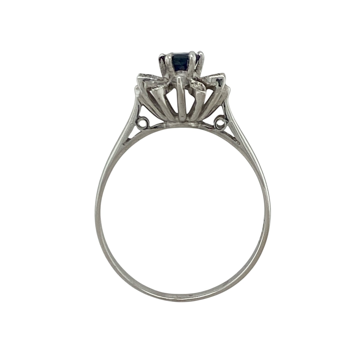 18ct White Gold Diamond & Sapphire Flower Cluster Ring