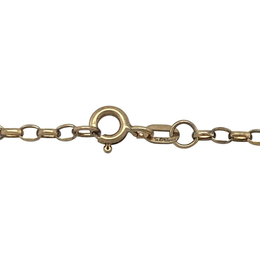 Add timeless simplicity to your jewellery collection with this pre-owned 9ct yellow gold belcher chain, featuring a classic link design with versatile everyday appeal—perfect for wearing alone, pairing with a favourite pendant, or layering with other necklaces.
Design: The chain features traditional belcher links measuring approximately 2mm wide, creating a classic and elegant appearance with a polished finish that catches the light beautifully.
