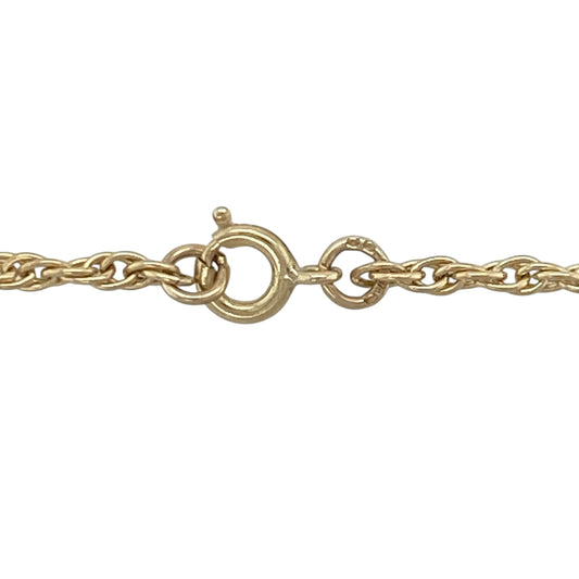 Add timeless sophistication to your jewellery collection with this pre-owned 9ct yellow gold Prince of Wales chain necklace, featuring an elegant woven design with versatile everyday appeal—perfect for wearing alone, layering, or pairing with a favourite pendant.
Design: The necklace features the distinctive Prince of Wales link pattern measuring approximately 2mm wide.