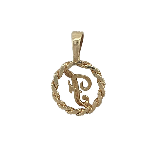 Add a personal touch to your jewellery collection with this pre-owned 9ct yellow gold initial 'F' pendant. Featuring a classic round design with an attractive rope-effect surround, this charming pendant offers timeless style and meaningful individuality.
Design: The pendant showcases the letter 'F' at its centre, framed by a decorative round rope-style border that adds texture and character to the design.