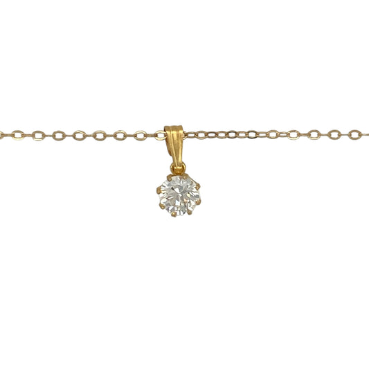 Add timeless sparkle to your jewellery collection with this pre-owned 9ct yellow gold cubic zirconia solitaire pendant necklace. Featuring a classic round brilliant-style cubic zirconia suspended from a delicate trace chain, this elegant piece offers understated sophistication suitable for any occasion.
Design: The pendant showcases a sparkling round cubic zirconia measuring approximately 5mm in diameter.