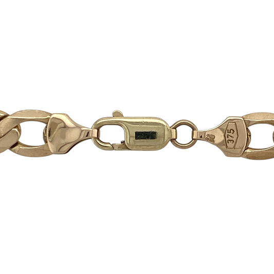 Make a bold statement with this pre-owned 9ct yellow gold curb chain, a heavyweight necklace that combines timeless style with an impressive presence.
Design: This substantial chain features the classic curb link design, creating a sleek and polished look that stands out whether worn on its own or paired with a favourite pendant.
Material: Made from 9-carat yellow gold, the polished finish enhances the rich golden colour, making this a versatile piece suitable for everyday wear or special occasions.