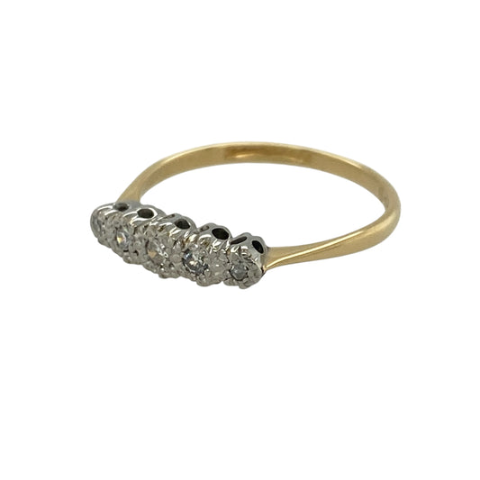 This pre-owned 18ct yellow gold and platinum diamond band ring combines the warmth of yellow gold with the durability of platinum, creating a timeless design with elegant diamond detail.
Design: The front of the band measures approximately 4mm wide and is set with five sparkling diamonds in platinum, offering a classic two-tone look that is perfect for everyday wear or as a meaningful wedding or eternity-style ring.