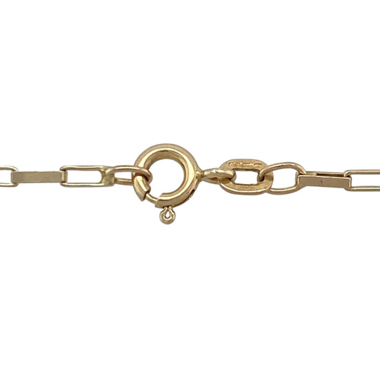 This pre-owned 9ct yellow gold long box chain is a sleek and versatile necklace with a contemporary look.
Design: Featuring elongated box links with a polished finish, this 18-inch chain offers a clean and modern style. Its 2mm wide links provide a refined appearance, making it perfect for wearing on its own or paired with a favourite pendant.
Material: Made from 9-carat yellow gold.