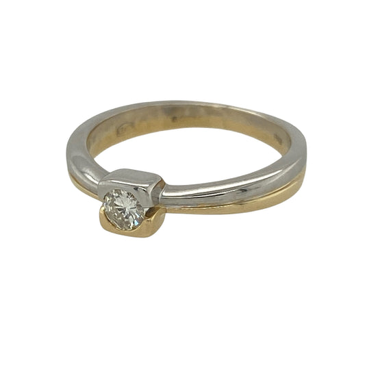 This pre-owned 18ct yellow and white gold diamond solitaire ring is a timeless design, featuring a brilliant cut diamond in a distinctive square setting.
Design: Showcasing an approximate 0.13ct brilliant cut diamond, this elegant solitaire ring features a contemporary square setting in contrasting white gold, enhancing the sparkle of the centre stone. The warm yellow gold band complements the modern setting, creating a classic ring that is perfect as an engagement ring or an everyday favourite.
