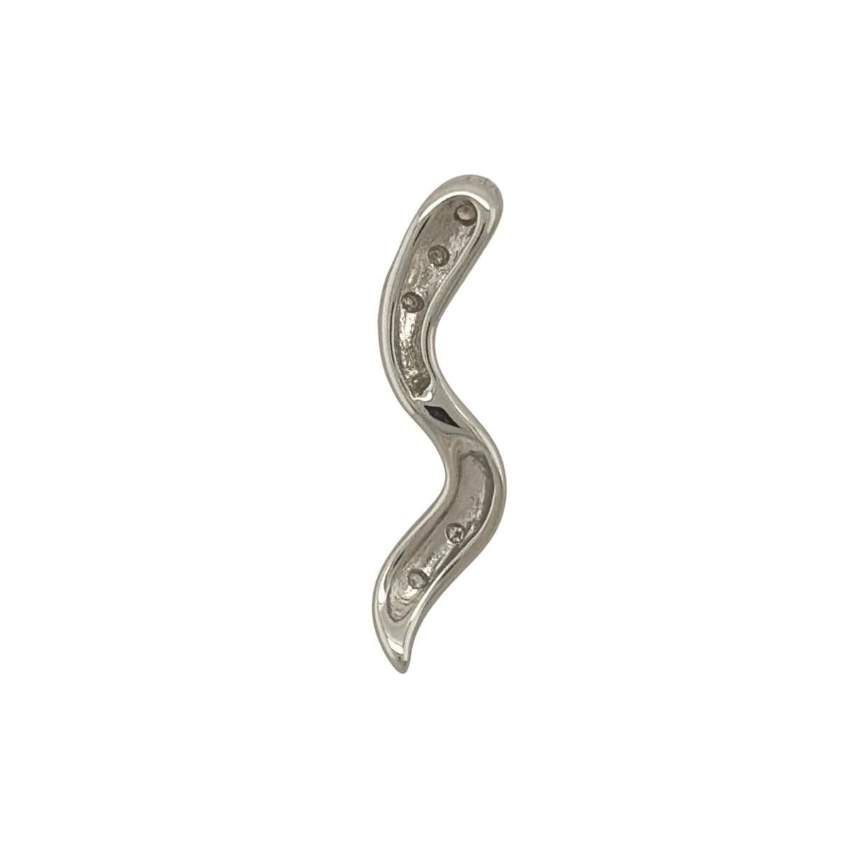 New 9ct White Gold & Diamond Twist Pendant with the weight 1.30 grams. The pendant is 20mm by 3mm. The pendant contains approximatley 0.01ct of diamond content in total with approximate clarity i2-13 and colour H - I