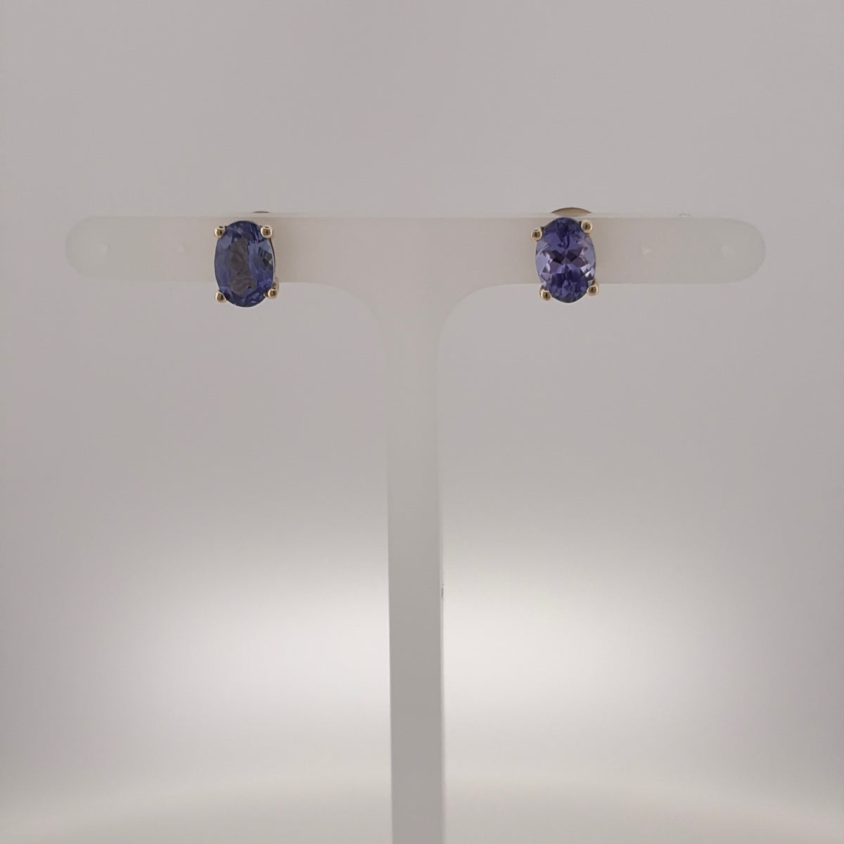 9ct Gold & Tanzanite Oval Stud Earrings
