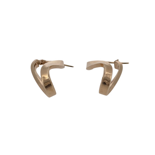 Add distinctive gold detail to your jewellery collection with these pre-owned 9ct yellow gold twisted infinity creole earrings, featuring an elegant flowing design.
Design: The earrings feature a twisted infinity-inspired creole shape, with flowing gold sections creating an eye-catching alternative to a traditional hoop design.
Material: Made from 9-carat yellow gold, the warm gold tone highlights the twisted detailing and gives the earrings a timeless finish.