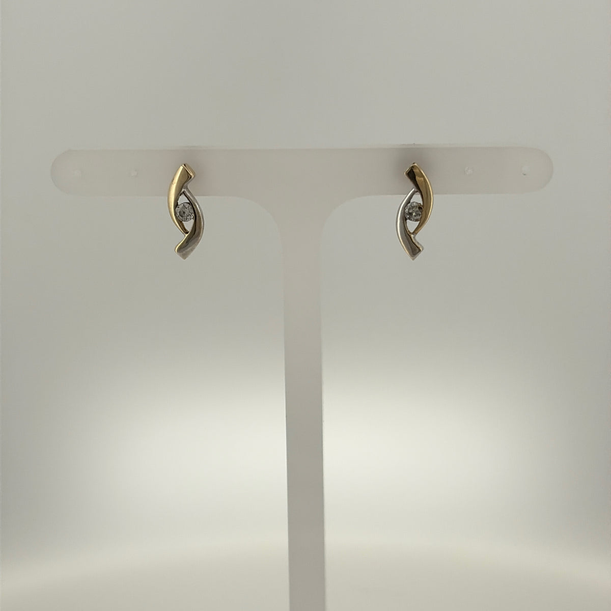 9ct Gold & Cubic Zirconia Twist Stud Earrings