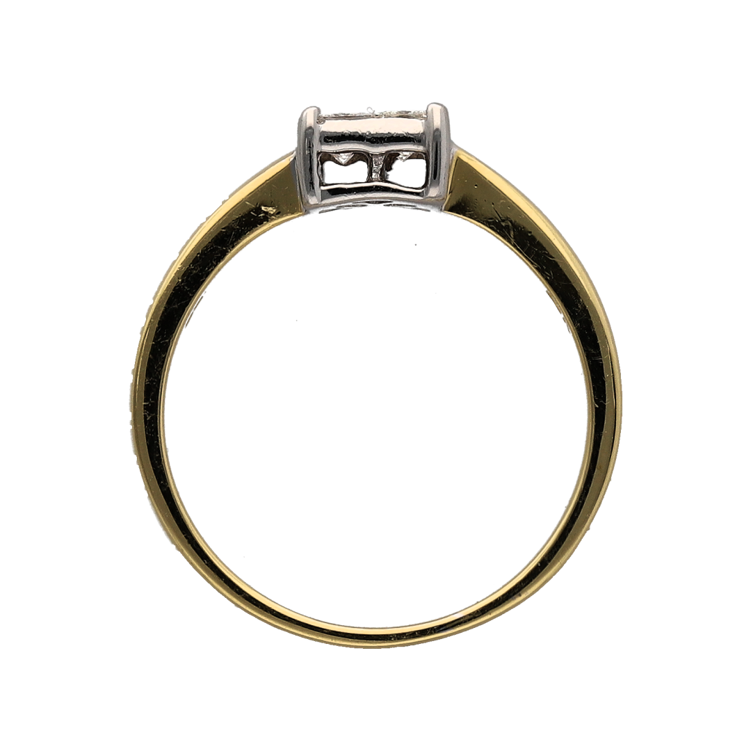 18ct Gold & Diamond Illusion Set Solitaire Ring