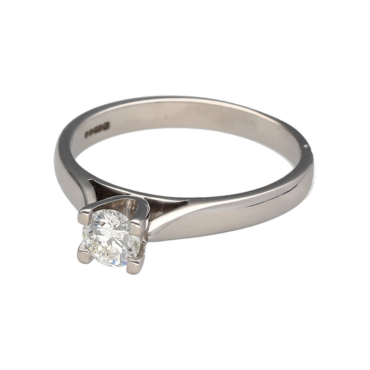 Preowned 18ct White Gold & Diamond Set Solitaire Ring in size L with the weight 1.90 grams. The diamond is approximately 44pt of diamond content with approximate clarity VS and colour G - J