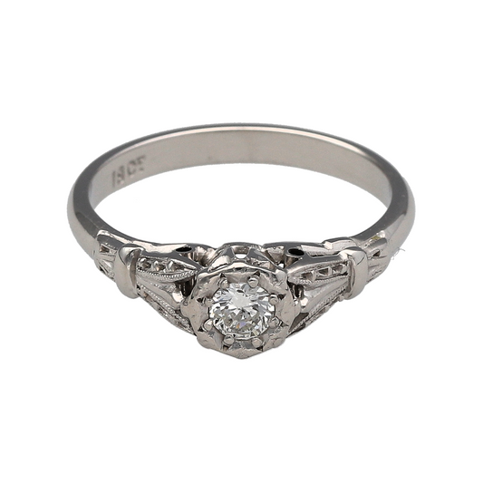 18ct White Gold & Diamond Set Vintage Solitaire Ring