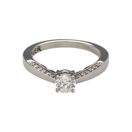 18ct White Gold & Diamond Set Solitaire Ring