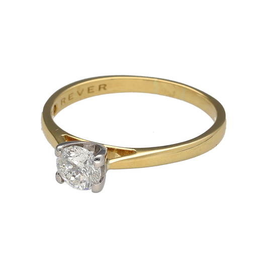 Bring timeless elegance and impressive sparkle to your collection with this pre-owned 18ct yellow gold diamond solitaire ring—an enduring classic with refined luxury.
Design: This elegant solitaire ring features a brilliant-cut diamond of approximately 0.56ct, offering exceptional sparkle and a strong, eye-catching focal point. With an approximate clarity of SI1, the diamond presents beautiful brilliance and classic appeal.