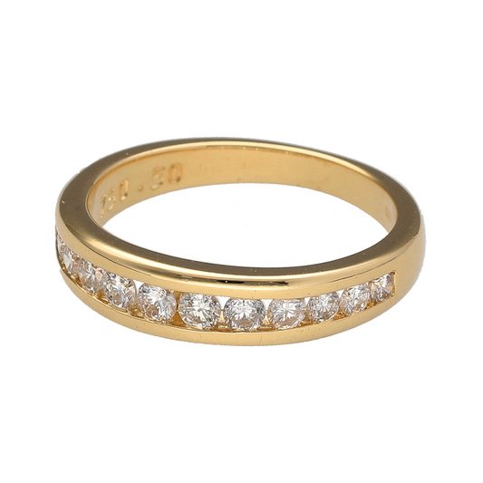 Add timeless brilliance to your jewellery collection with this pre-owned 18ct yellow gold diamond set band ring, combining substantial gold weight with impressive sparkle. A refined piece perfect for everyday elegance or a meaningful occasion.
Design: The front of the band measures approximately 4mm wide and is set with diamonds totalling approximately 0.50ct. The carefully arranged stones create a continuous line of eye-catching brilliance across the finger, offering a clean and classic silhouette.
