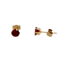 Load image into Gallery viewer, New 9ct Gold &amp; Garnet Stud Earrings
