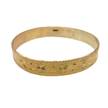 Load image into Gallery viewer, New 9ct Solid Gold Patterned Children&#39;s Bangle
