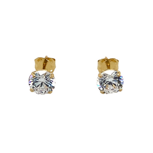 New 9ct Yellow Gold April Birthstone Stud Earrings with the weight 0.50 grams. The earrings are set with a cubic zirconia stone which is 5mm diameter
