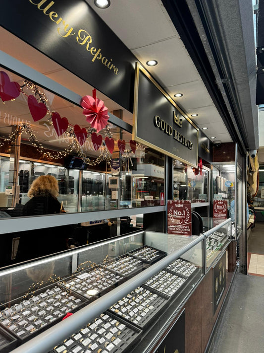 Gold Reserves jewellery shop showing our vintage gold rings
