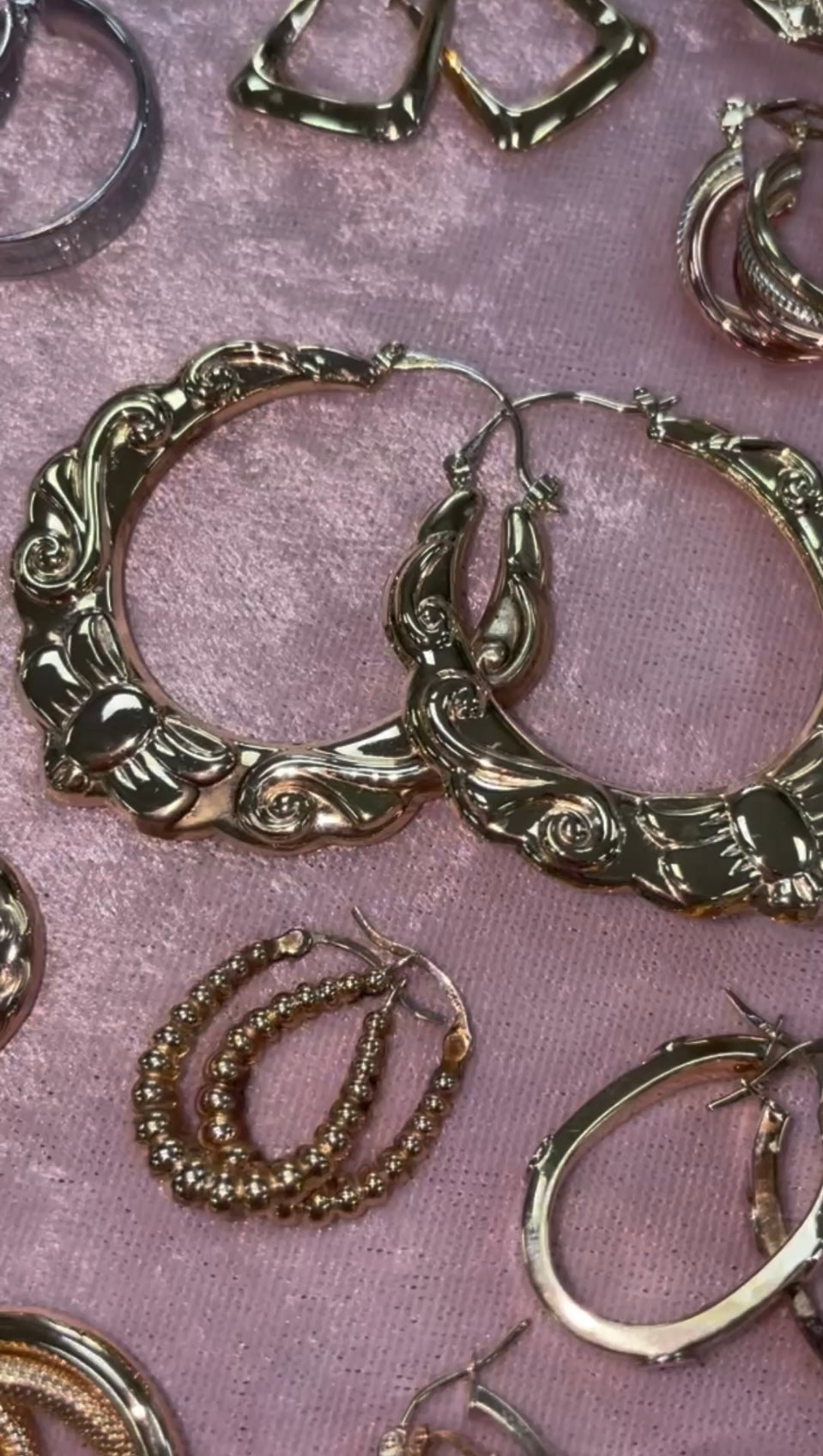 Rediscover the Beauty of Vintage Gold Earrings