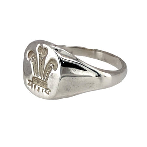 New 925 Silver Welsh Three Feather Rounded Square Oval Signet Ring in various sizes with the approximate weight 5.30 grams. The front of the ring is 13mm high