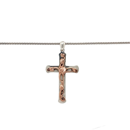 Preowned 925 Silver with 9ct Rose Gold Clogau Tree of Life Cross Pendant on an 18" Clogau silver curb chain with the weight 6.30 grams. The pendant is 4.5cm long including the bail