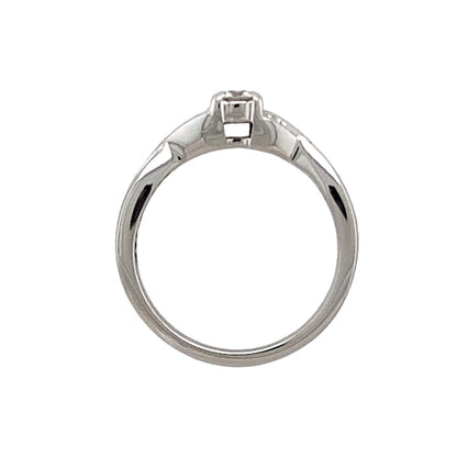 18ct White Gold & Diamond Set Solitaire Twist Ring