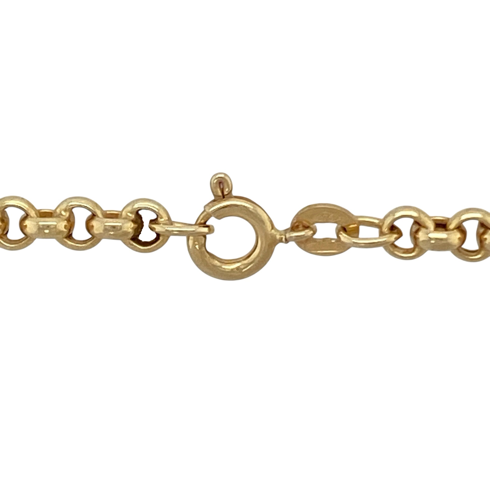 Bring classic style and versatile design to your collection with this pre-owned 9ct yellow gold belcher chain—a timeless piece with everyday appeal.

Design: The 24" chain features a traditional belcher link pattern with a 4mm width, offering a balanced and elegant look.
Material: Made from 9-carat yellow gold, the polished finish enhances the warm tone and highlights the rounded belcher links.