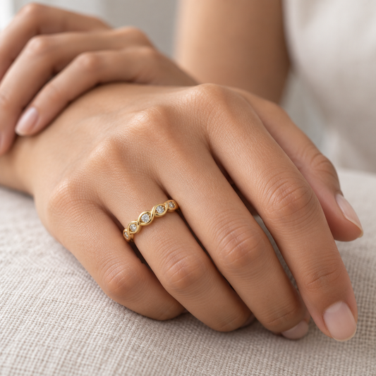 9ct Gold & Diamond Twist Band Ring