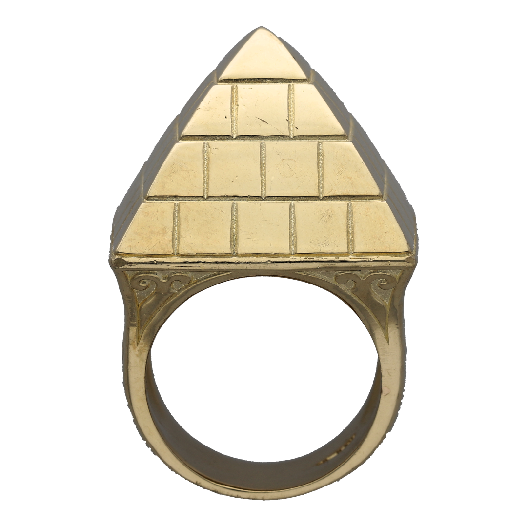 New 9ct Gold Pyramid Ring 62 grams