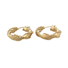 Load image into Gallery viewer, New 9ct Yellow Gold Ribbon Twisted Hoop Creole Earrings with the weight 1.88 grams
