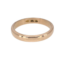 Load image into Gallery viewer, Preowned 18ct Yellow Gold 3mm Wedding Band Ring in size O with the weight 3.60 grams
