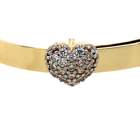 New 9ct Yellow and White Gold & Cubic Zirconia Set Double Heart Expander Baby Bangle with the weight 4 grams. The hearts are each 6mm by 8mm and the bangle diameter is 4.2cm when closed and 4.6cm when fully expanded
