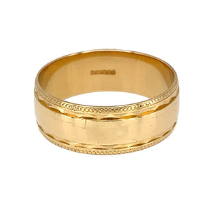 Preowned 18ct Yellow Gold 7mm Patterned Wedding Band Ring in size R with the weight 5.40 grams