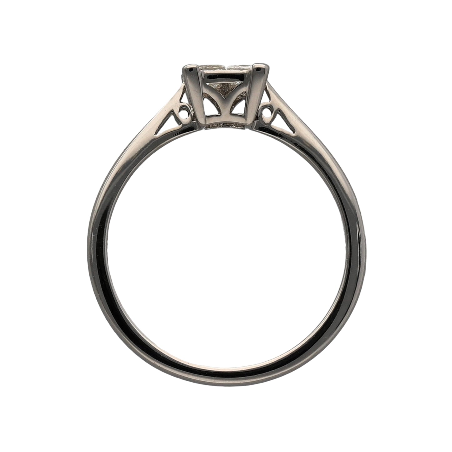 18ct White Gold & Diamond Illusion Set Solitaire Ring