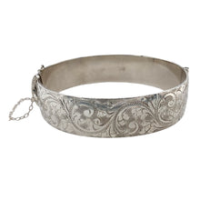 Load image into Gallery viewer, 925 Silver Engraved Patterned Bangle
