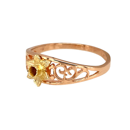Preowned 9ct Yellow and Rose Gold Clogau Filigree Patterned Daffodil Ring in size L with the weight 1.20 grams. The front of the ring is 7mm high