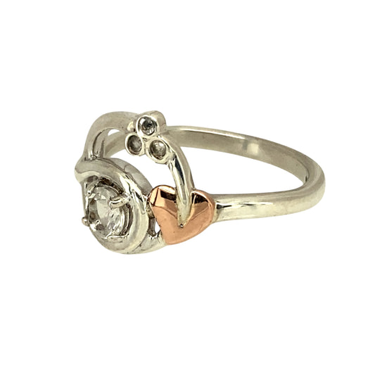 Preowned 925 Silver with 9ct Rose Gold & White Topaz Set Clogau Tree of Life Ring in size L with the weight 2.40 grams. The stone is 4mm diameter