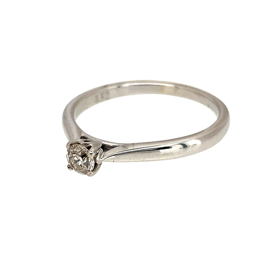 Preowned 9ct White Gold & Diamond Set Solitaire Ring in size O to P with the weight 2.10 grams. The diamond is approximately 0.20ct with approximate clarity i2