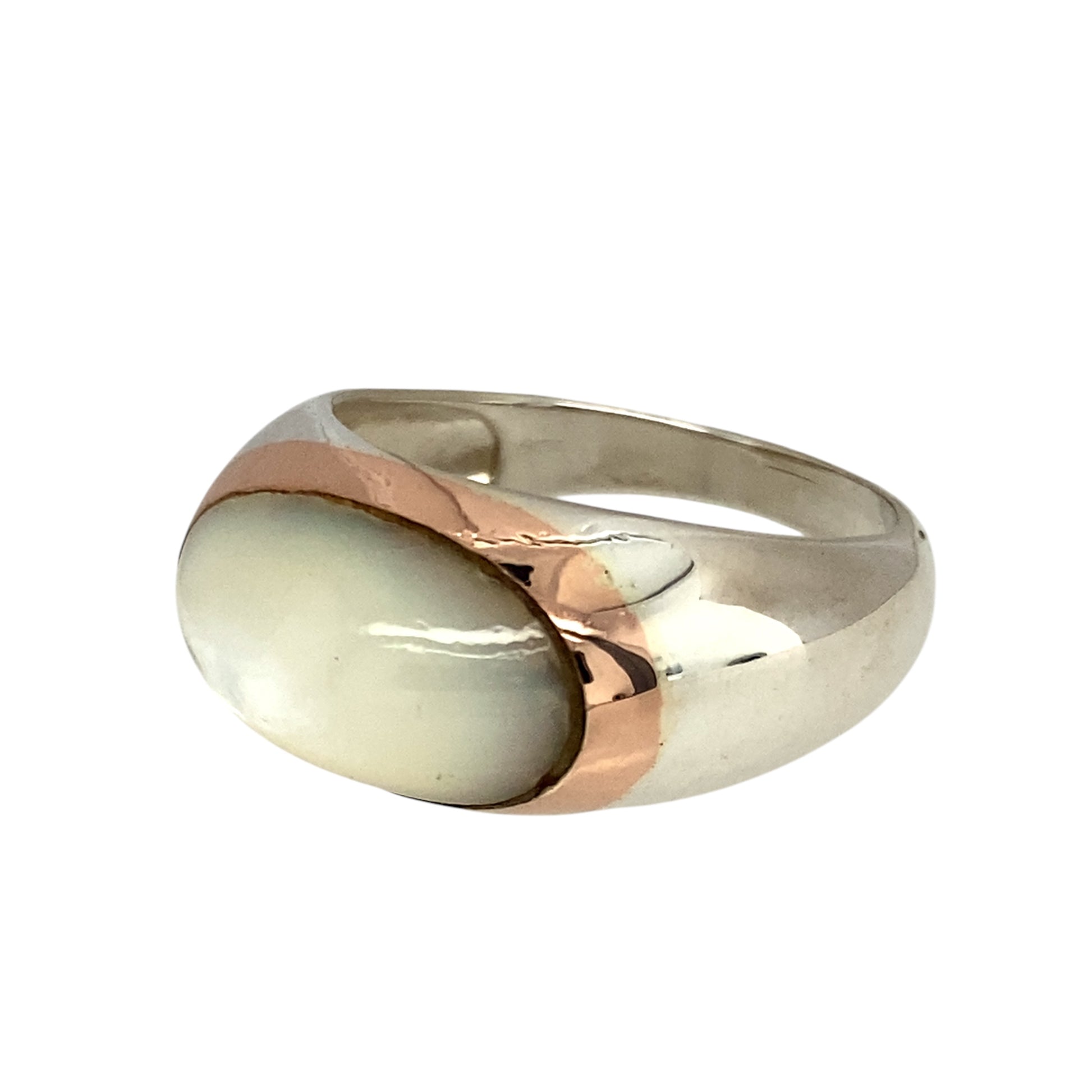 Preowned 925 Silver Clogau with 9ct Rose Gold & Mother of Pearl Set Clogau Ring in size R with the weight 5.60 grams. The mother of pearl stone is 16mm by 10mm