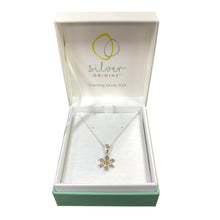 Load image into Gallery viewer, 925 Silver &amp; Peridot Set Flower August Birthstone 16&quot; - 18&quot; Necklace
